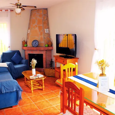Holiday home El Ranchito, Playa A 10 Min, Piscina, Bbq, Chimenea, Vistas, Terraza, Aparcamiento *